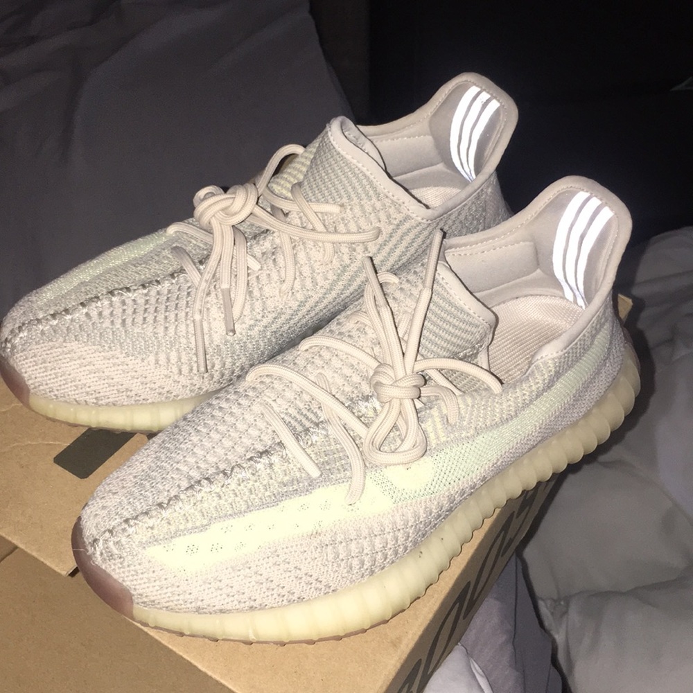 Yeezy 350 V2 CITRIN